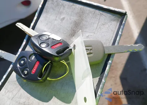 2010 Honda Accord 2.4 Lx z USA, uszkodzony, nr VIN 1HGCP2F31AA197120